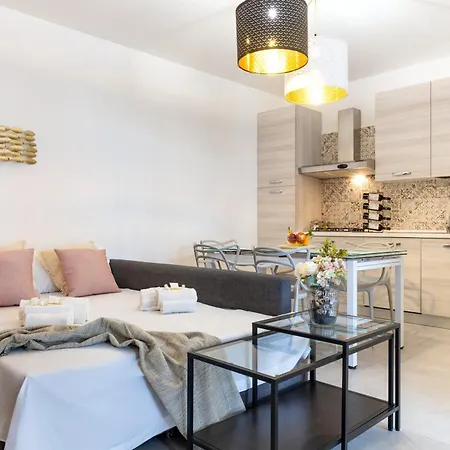 Relaxing Family 250m From & Free Garage